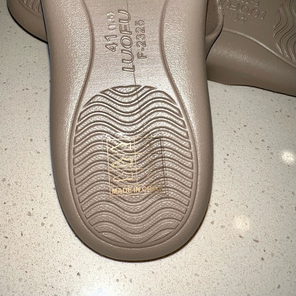 Women's Tan Sandals Size 9.5 NWT - Picture 5 of 6